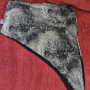 Wobble & squeak mini skirt